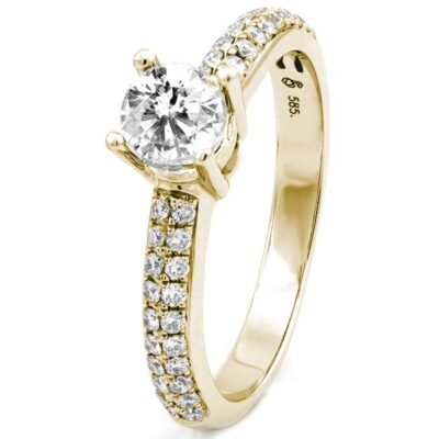 Vier-prong rond briljant diamant ring in 14k geelgoud met dubbele rij pavé band